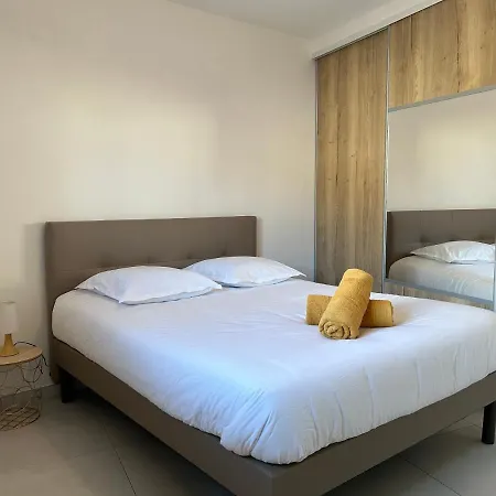 Lejlighed Sur Le Port Porto-Vecchio (Corsica)